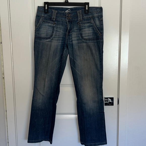 YMI Premium Jeans Size 11 - Picture 1 of 4